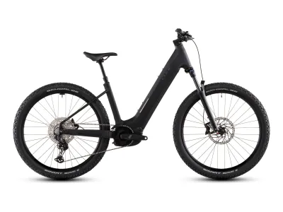 Cube Reaction Hybrid Pro 800 in blackline (Schwarz) – Seitenansicht rechts, Tiefeinsteiger (Easy Entry)