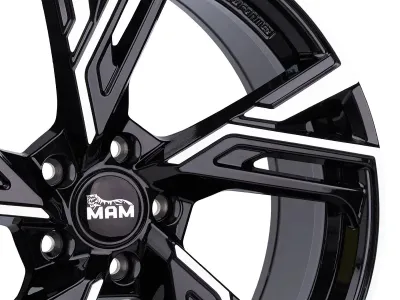 MAM RS5 black front polish – Detail: Speichen und Nabe