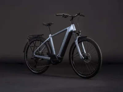 Cube Touring Hybrid Pro 800 in pearlgrey´n´grey (Perlgrau/Grau) – 3/4-Ansicht vorne, Diamant