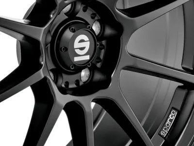 Sparco Assetto Gara Matt Black – Nabe mit Sparco-Nabendeckel