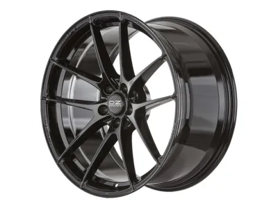 OZ Racing Leggera HLT Gloss Black – Schrägansicht mit Felgenbett