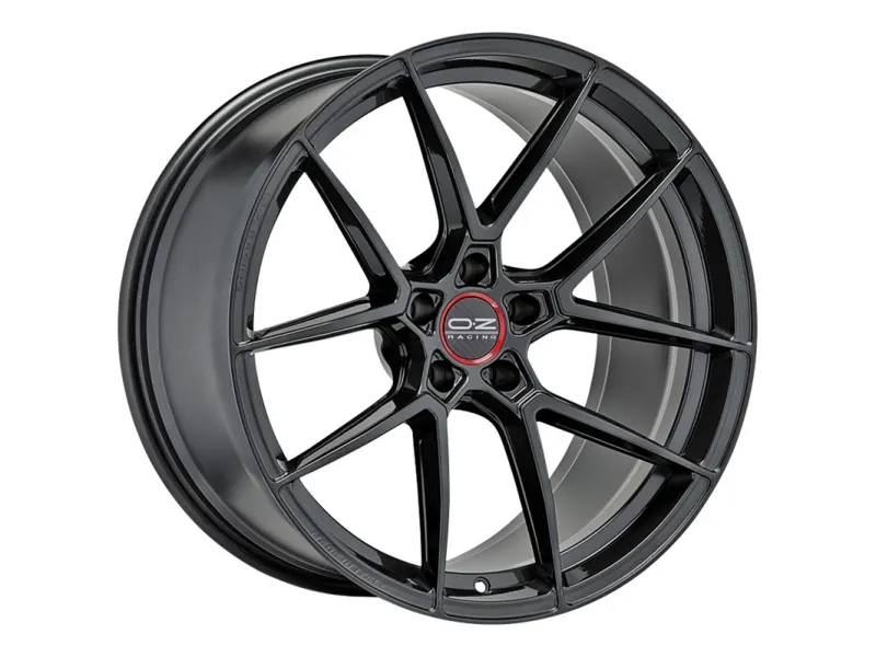 OZ Racing Estrema GT HLT Hyper Titanium – 3/4-Ansicht