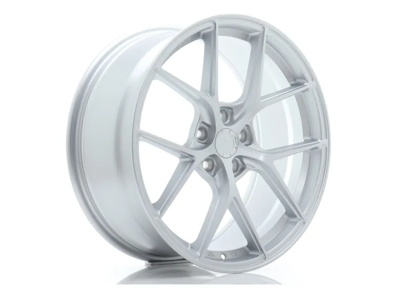 Japan Racing SL01 Matt Silver – Felge in 3/4-Ansicht