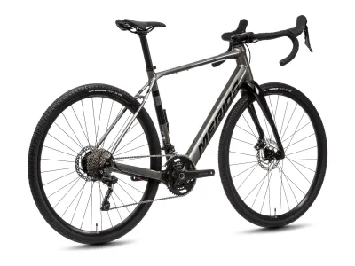 Merida eSILEX 400 in Gunmetal Grey (Black) – Dunkelgrau mit Schwarz – 3/4-Ansicht hinten rechts