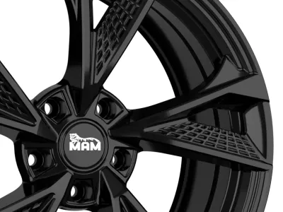 MAM RS6 black painted – Detail: strukturierte Speichen und Nabe